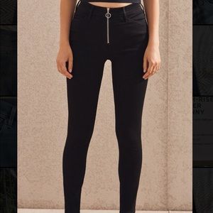 PacSun Super High Rise Jegging with Zipper closure